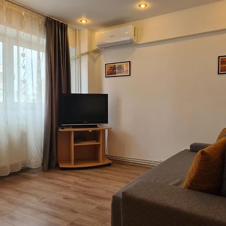 Apartament Anna Apartman Tergovistye Kültér fotó