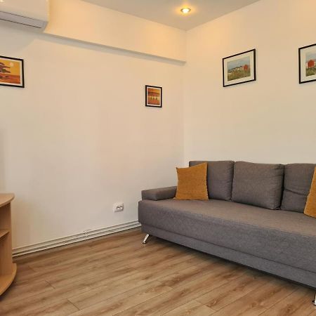 Apartament Anna Apartman Tergovistye Kültér fotó