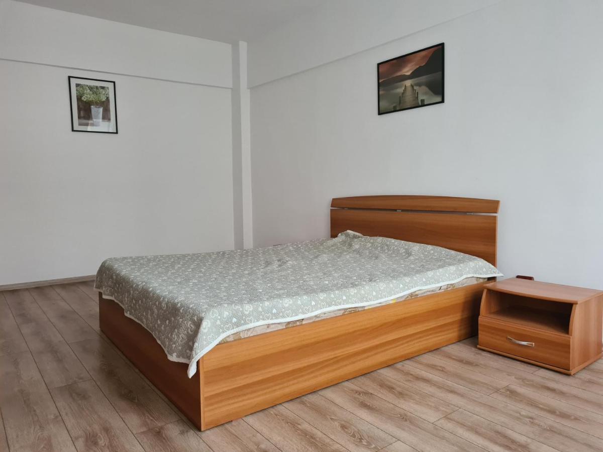 Apartament Anna Apartman Tergovistye Kültér fotó